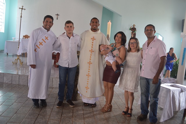 Rio Crespo: Batizado e 2º Costelão da Comunidade São Roque;Veja as fotos
