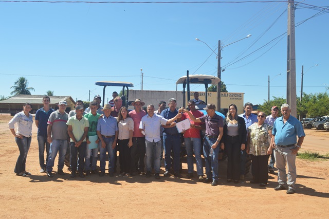 Rio Crespo: Prefeitura realiza 2º chamamento publico para entrega de tratores e implementos agrícolas.