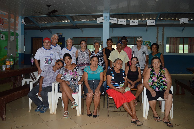 Rio Crespo: Secretaria de Assistência Social e Cras realiza almoço com idosos