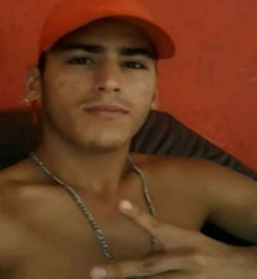 Jovem de 19 anos é executado a tiros no residencial Orgulho do Madeira
