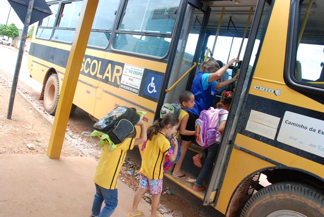 Rio Crespo: Escolas voltam suas atividades letivas, e diretores destacam novos projetos para 2015