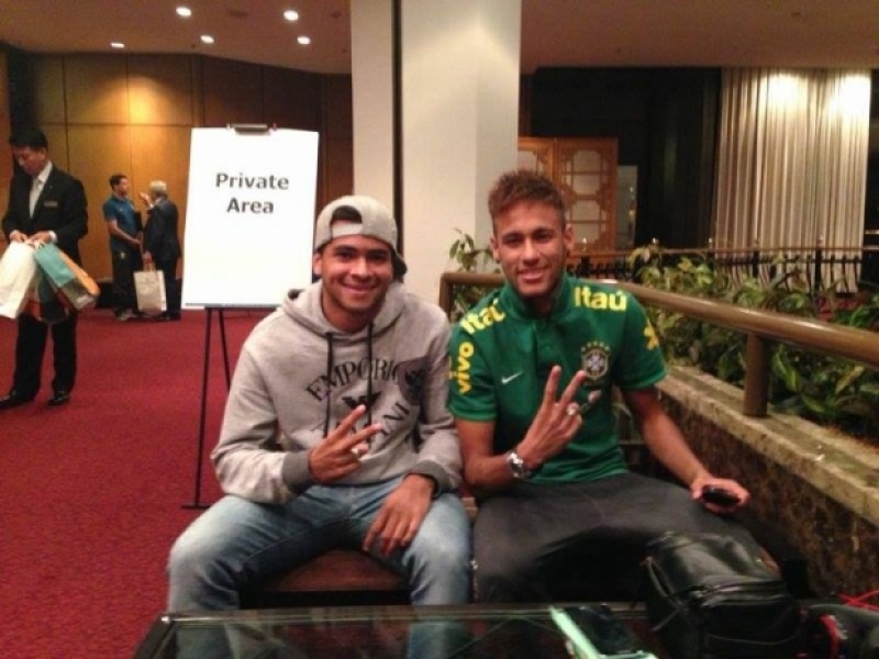 Thalisson Ex-Ariquemes F.C e parceiro de Neymar no Santos, inicia testes no Botafogo RJ