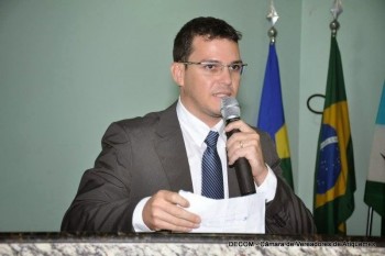 Vereador Renato Padeiro apresenta importantes projetos de lei na sessão da Câmara