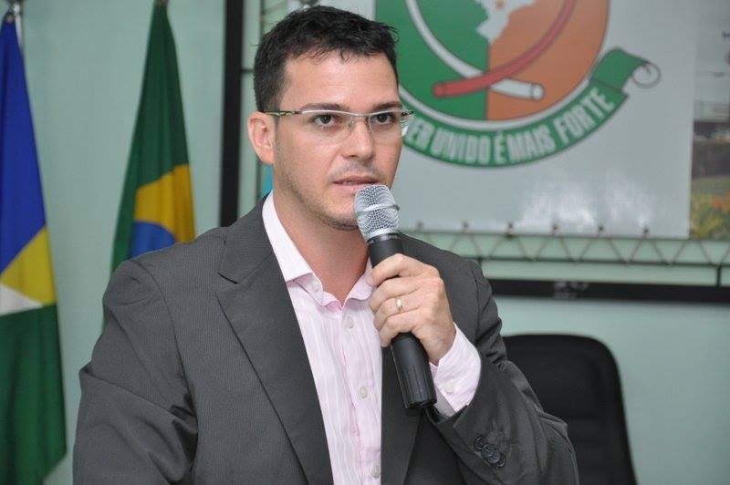 Vereador Renato Padeiro tem quatro projetos de Lei aprovados na Câmara