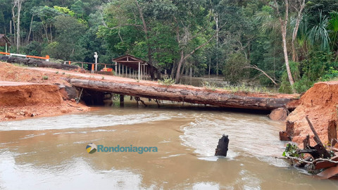 Vídeo: Correnteza arrasta ponte em área rural de Porto Velho