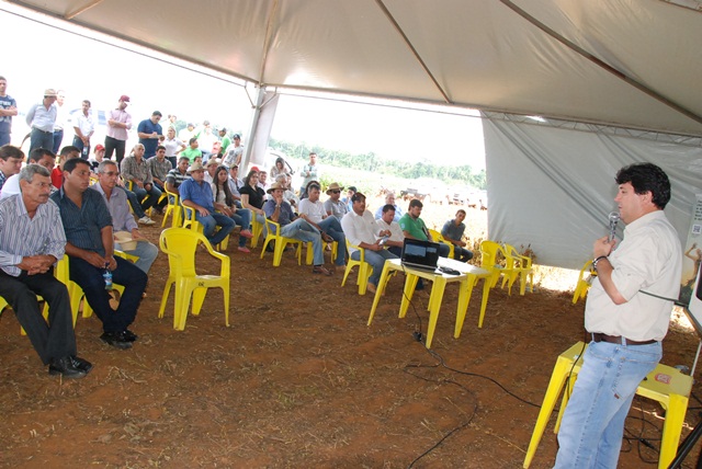 Rio Crespo: Fazenda Boa Safra realiza “Dia de Campo”Veja as fotos