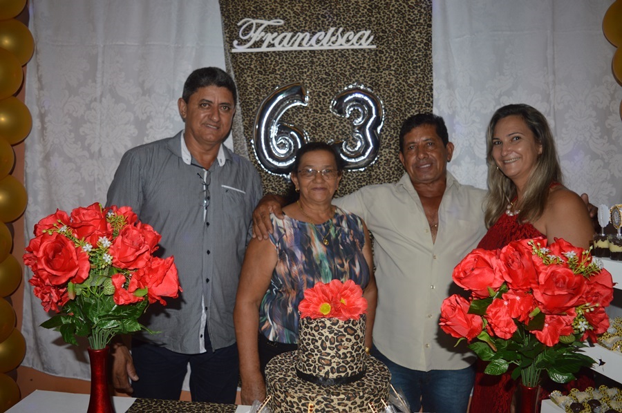 Rio Crespo:Niver de 63 anos da senhora Francisca