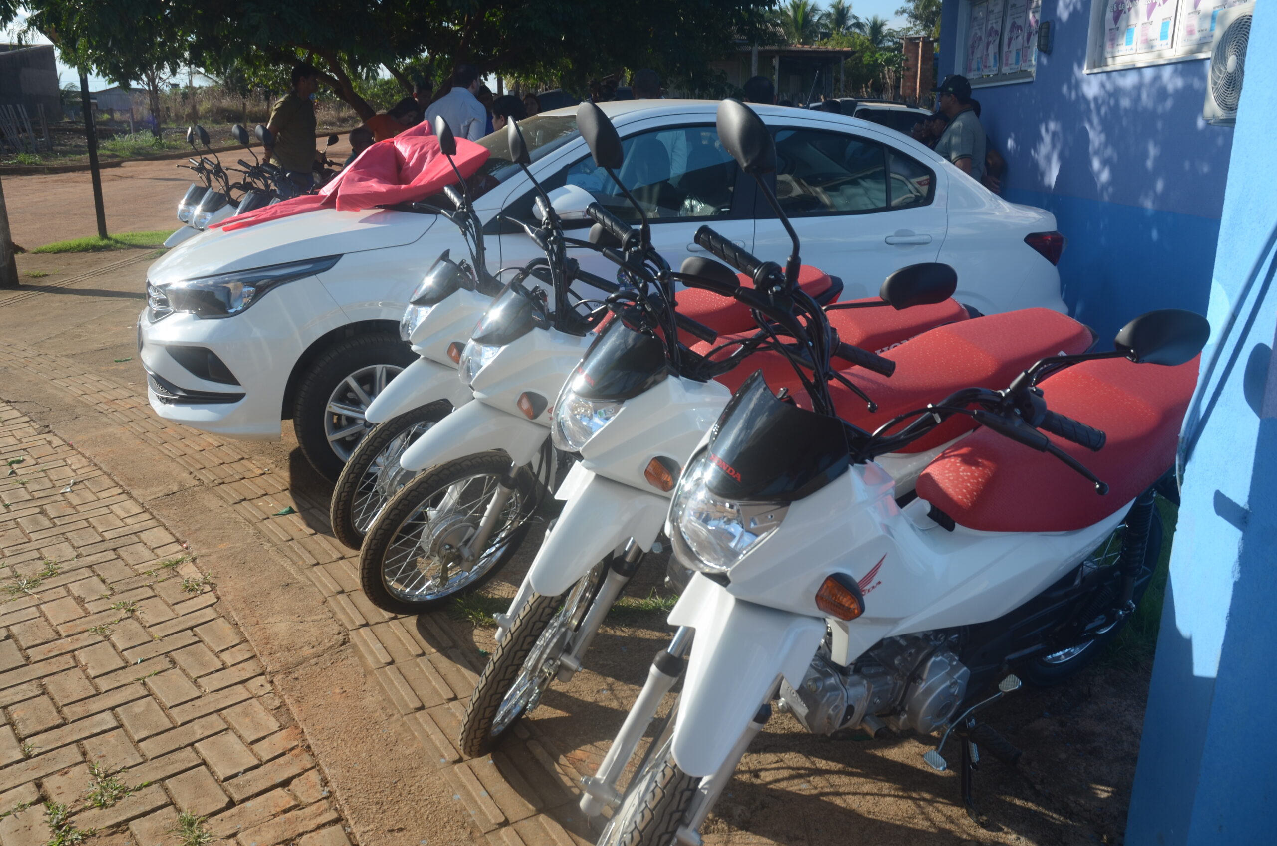 Rio Crespo: Secretaria de saúde é contemplada com motos Pop e um veículo Fiat Cronos