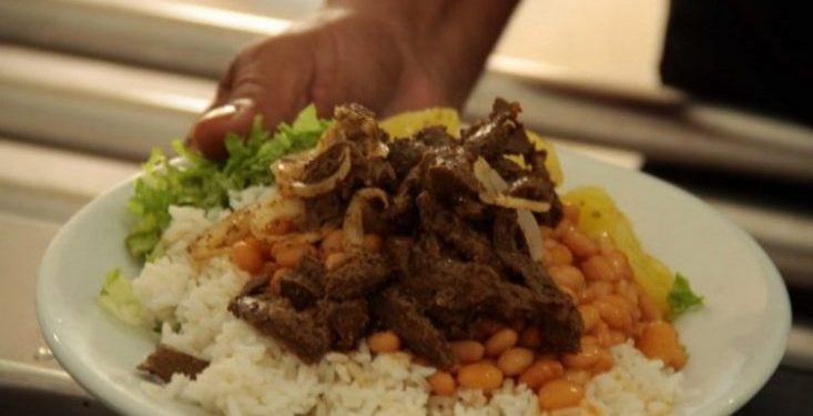 Rondônia: Dono de restaurante diz a cliente que se quiser comer muita carne, que coma em casa