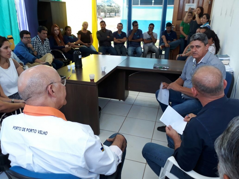 O governador Confúcio visita Rio Crespo e garante apoio
