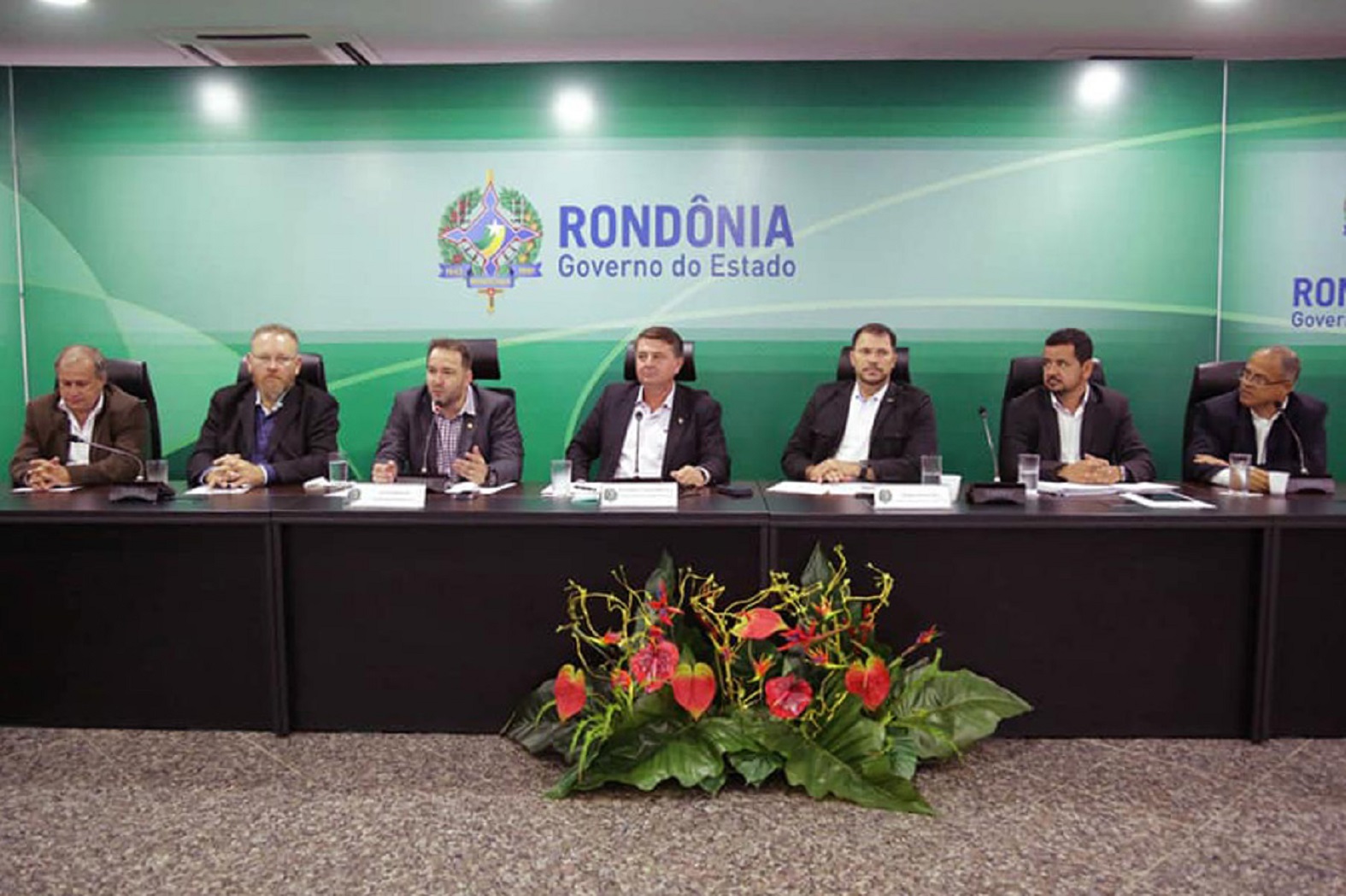 Alex Redano debate extração de Pinho-cuiabano ou Paricá em Rondônia