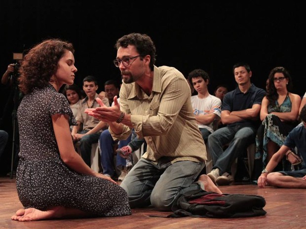 Cultura:Agenda cultural em RO reúne teatro, cinema, música, feijoada e arraial