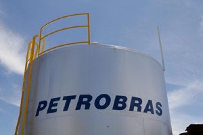 Petrobras reajusta preço da gasolina em 4% nas refinarias da Agência Brasil