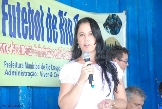 Rio Crespo: Secretária de Educação anuncia volta as aulas e afirma  projetos inovadores para 2016