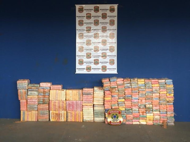 Polícia Federal apreende mais de 300 quilos de cocaína, em Vilhena, RO