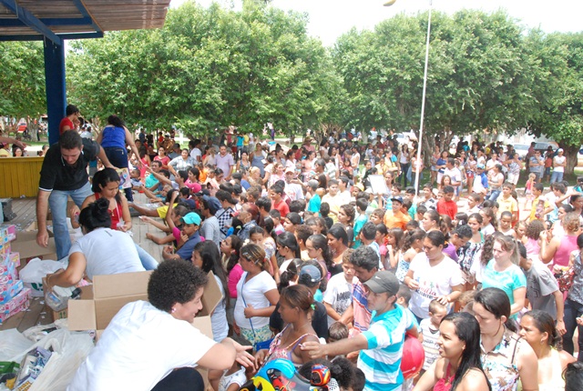 Rio Crespo: Dia das crianças é  comemorado com festa e distribuição de brinquedos