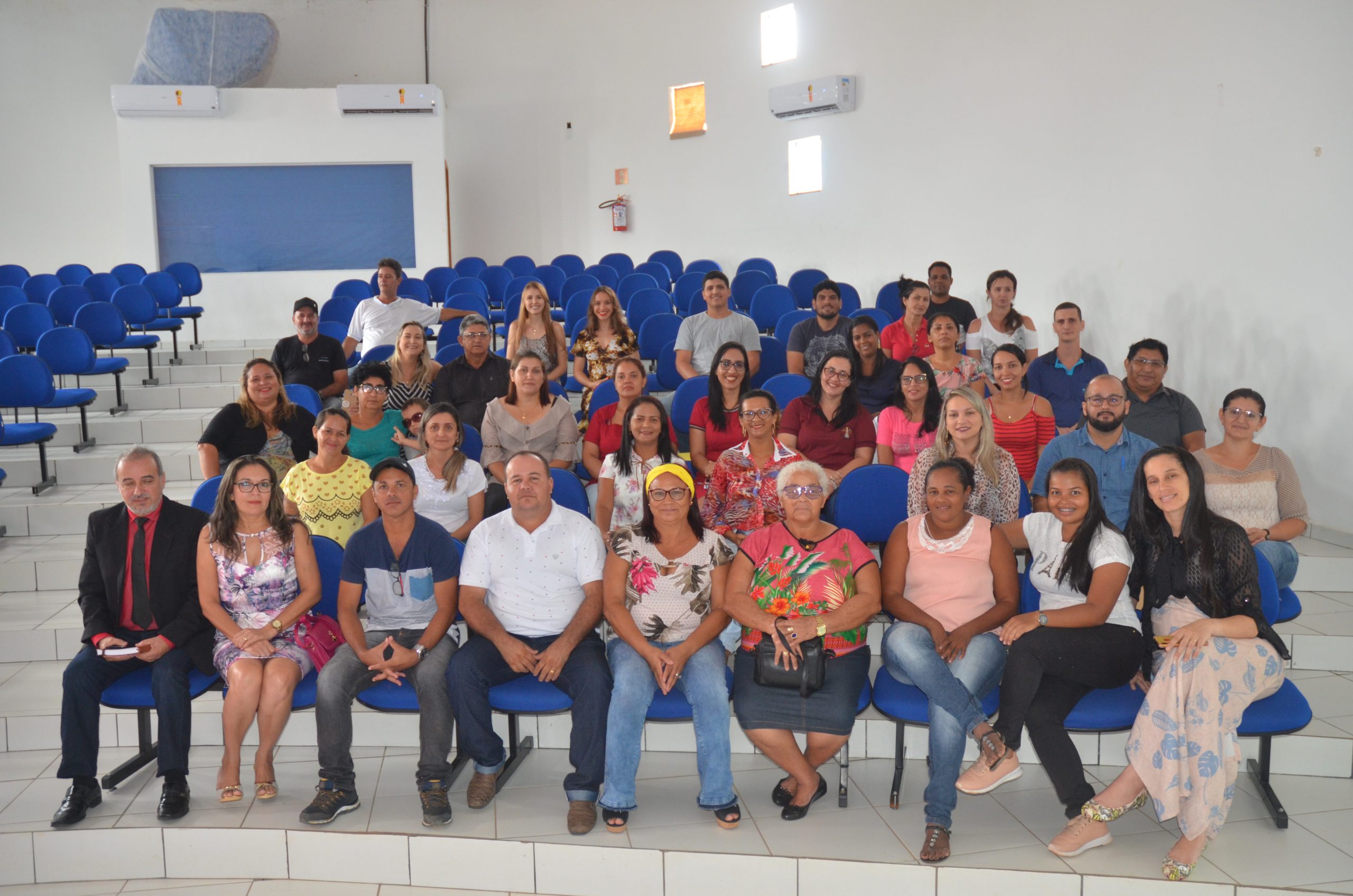 Rio Crespo> Solenidade marca  abertura de aula inaugural de pos graduação Latu Sensu MBA em gestão de Instituições públicas.