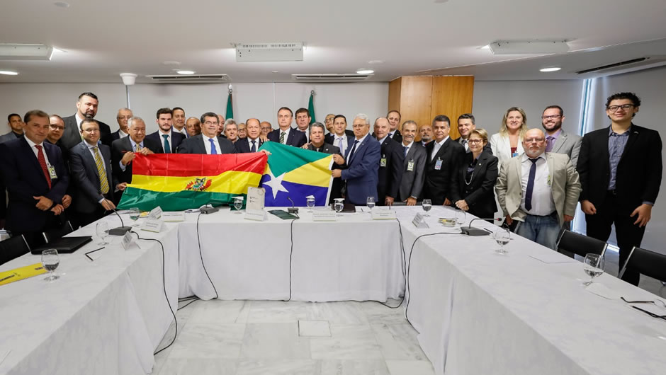 Coronel Chrisóstomo lidera reunião de empresários com Jair Bolsonaro