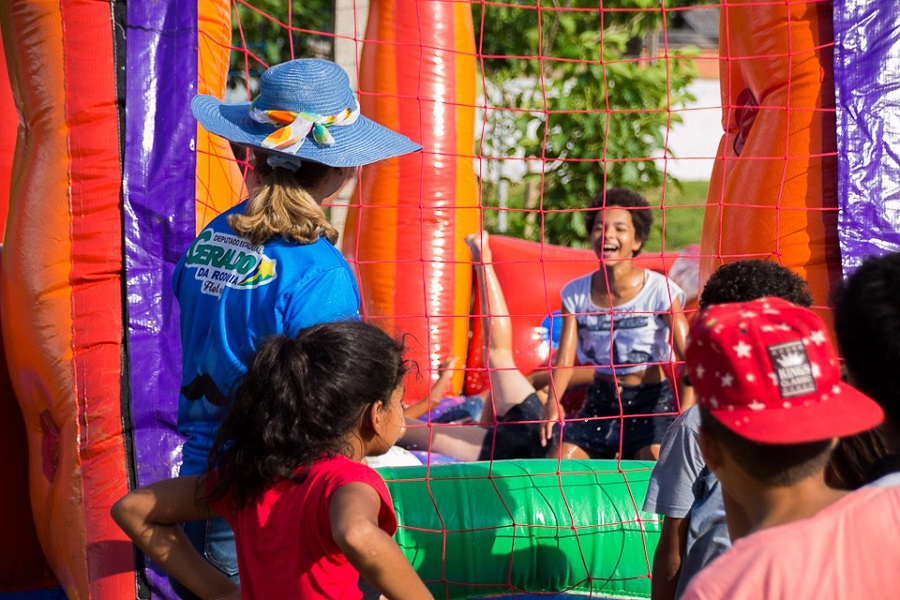 Deputado Geraldo da Rondônia participa de evento Criança contente e família feliz, na praça do setor 09