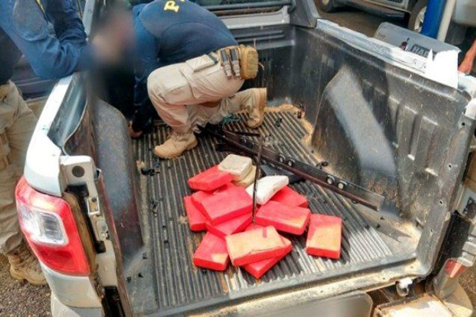 Rondônia: PRF prende motoboy transportando 37 quilos de Cloridrato Cocaína