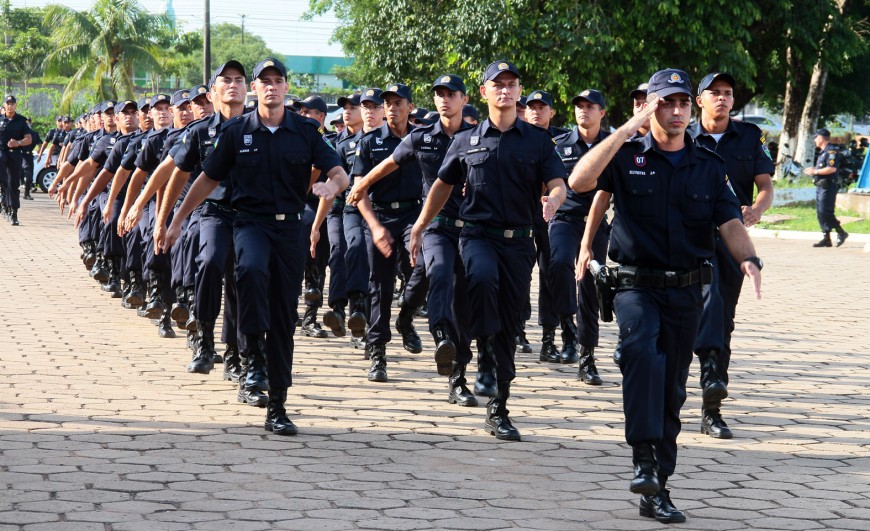 Governador mostra estrutura do estado a futuros militares de Rondônia