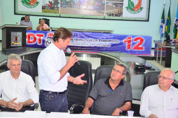 Em encontro do PDT prefeito Lorival Amorim é convidado a ingressar no partido