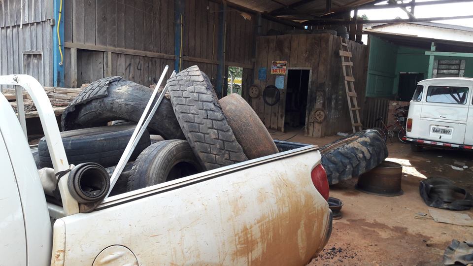 Rio Crespo: Através da Secretaria de saúde agentes de endemias recolhem pneus velhos